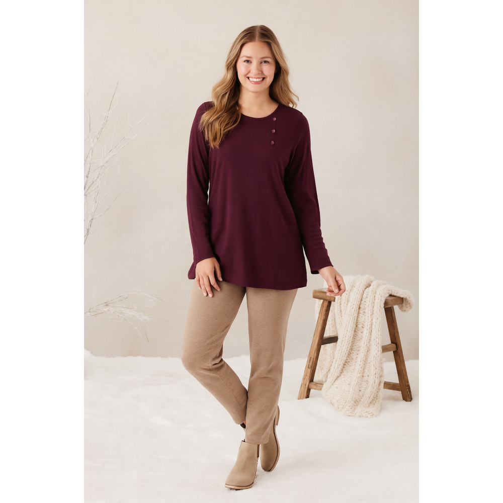 بلوز زنانه یقه قایقی سه دکمه تکه دوزی